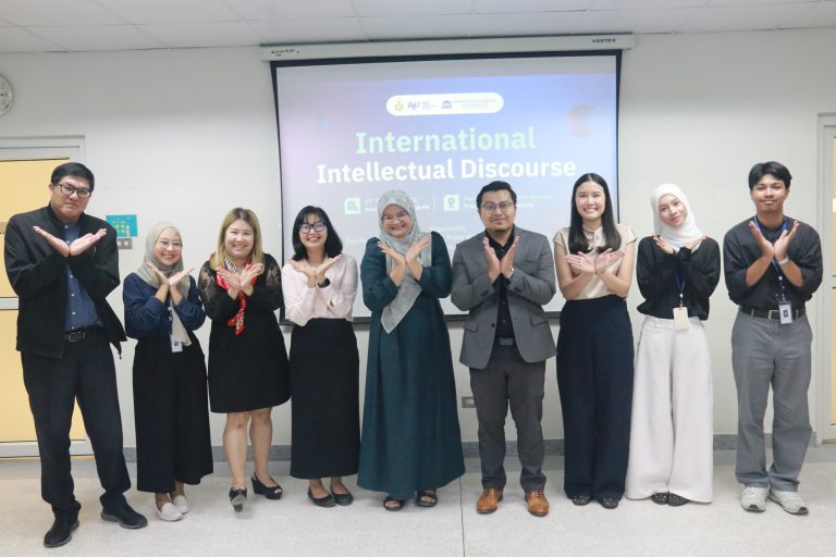 ประมวลภาพ 4